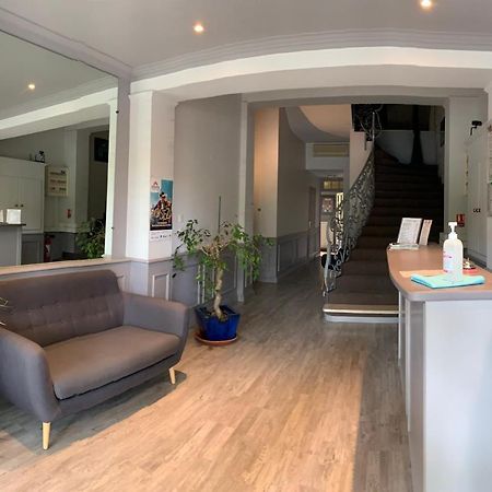 Logis Hotel Du Midi Salon-de-Provence Kültér fotó
