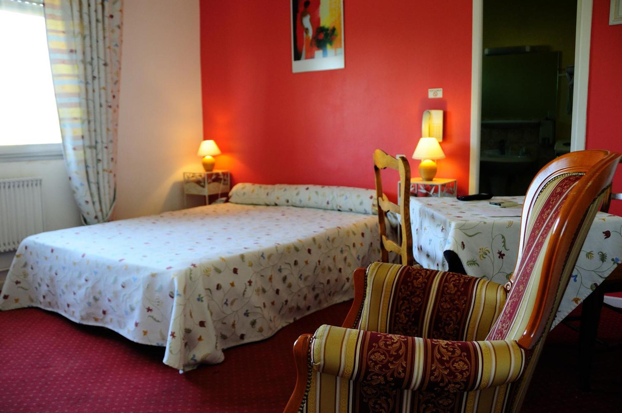 Logis Hotel Du Midi Salon-de-Provence Kültér fotó
