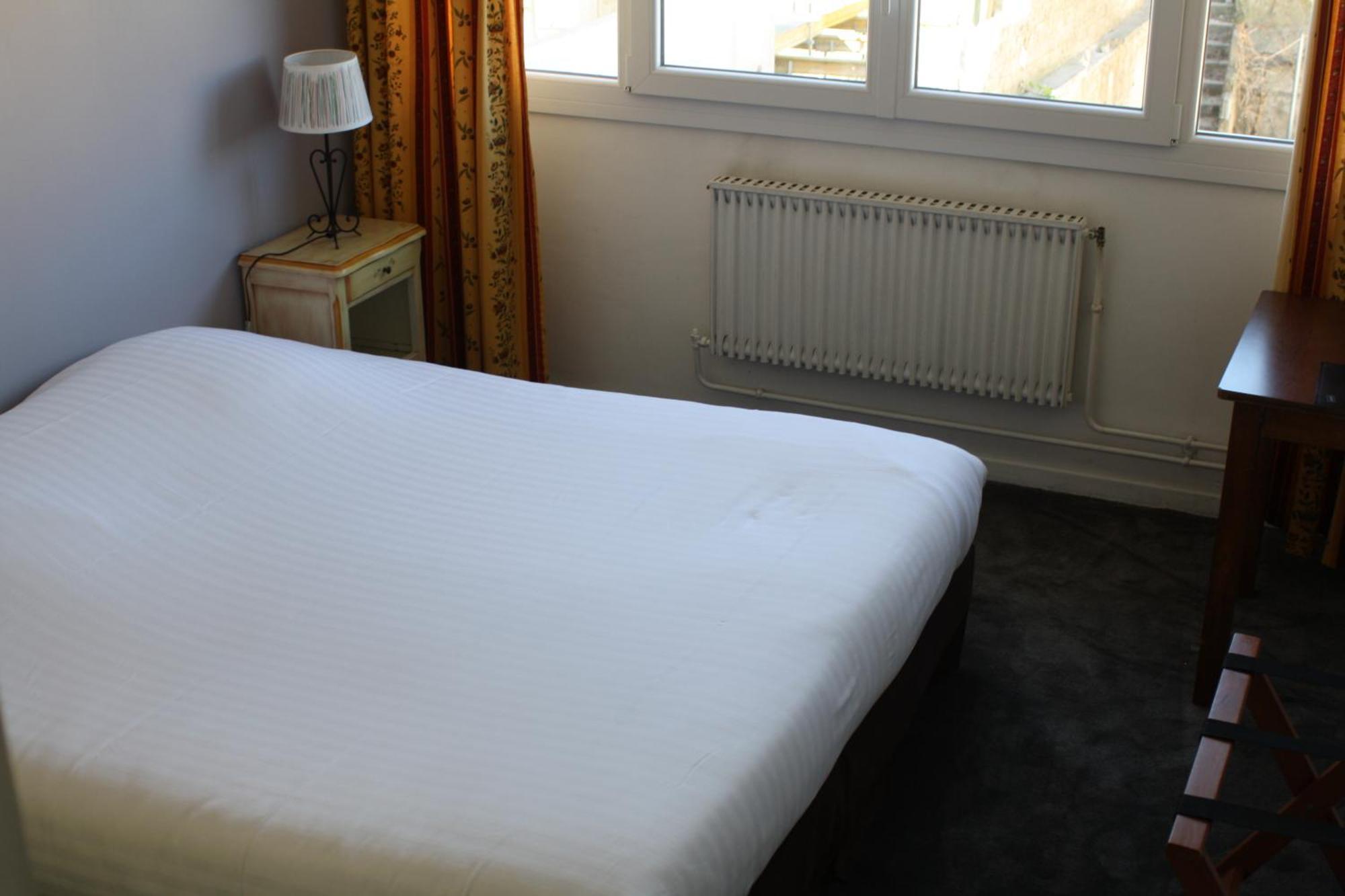 Logis Hotel Du Midi Salon-de-Provence Kültér fotó