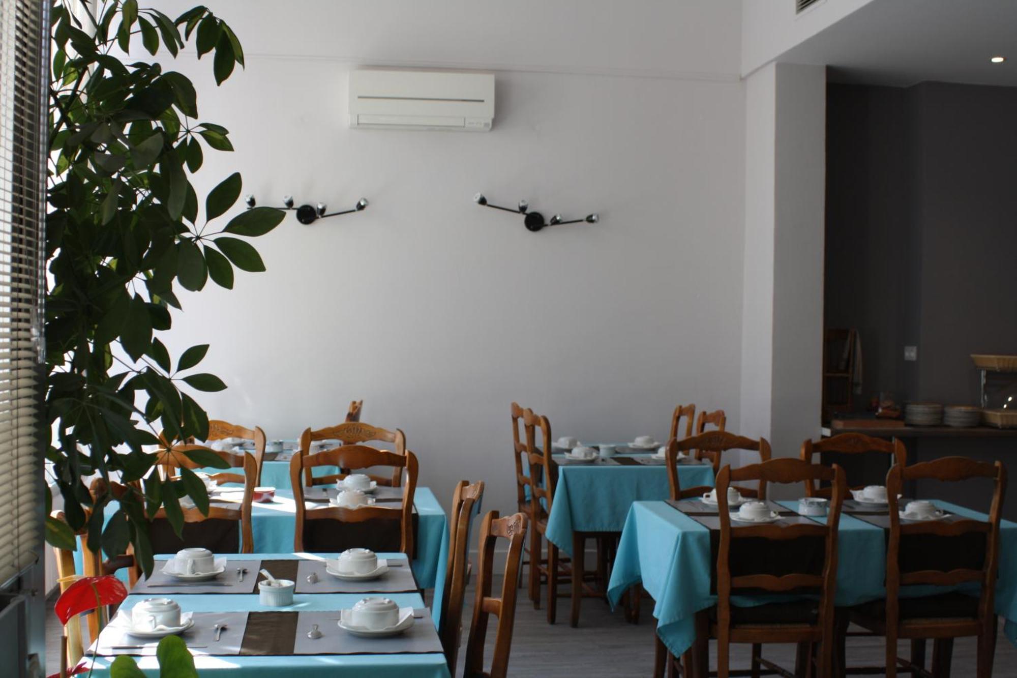 Logis Hotel Du Midi Salon-de-Provence Kültér fotó