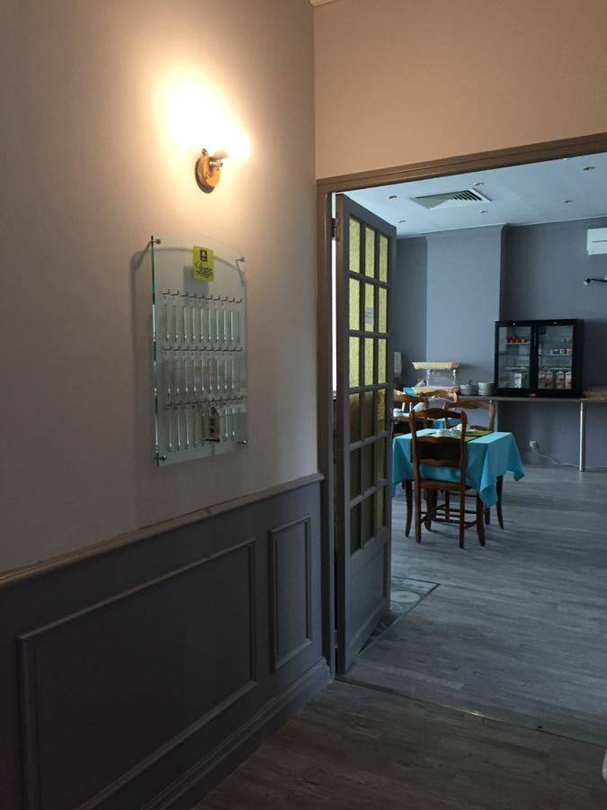 Logis Hotel Du Midi Salon-de-Provence Kültér fotó