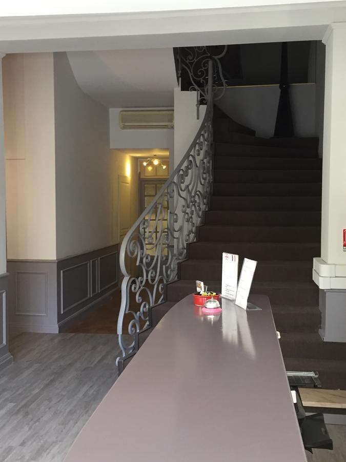 Logis Hotel Du Midi Salon-de-Provence Kültér fotó