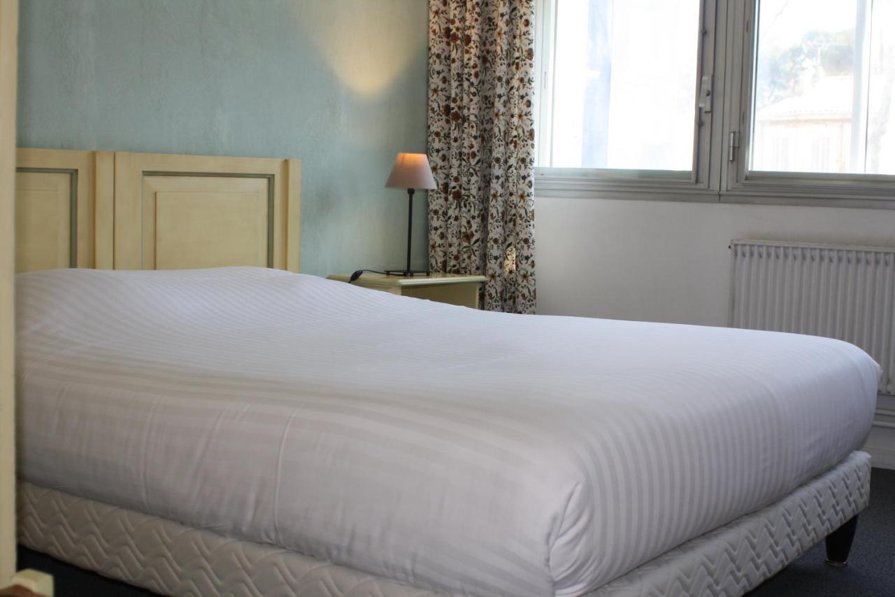 Logis Hotel Du Midi Salon-de-Provence Kültér fotó